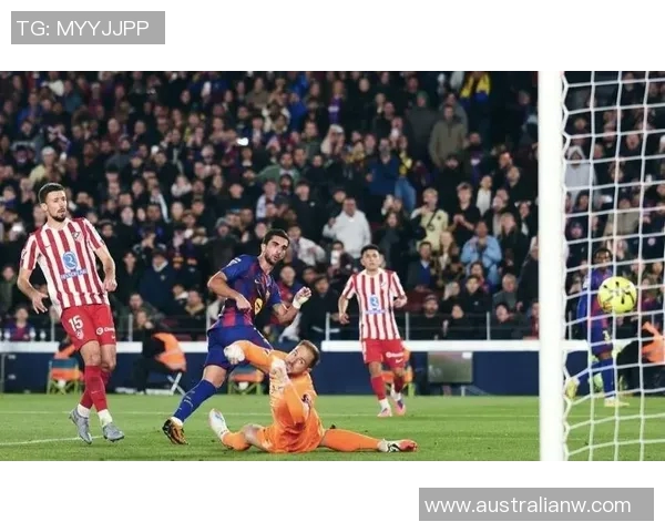 莱万梅开二度助巴萨逆转胜利上演精彩帽子戏法引爆全场激情