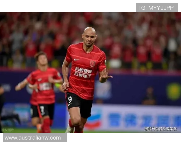 亚冠精英联赛精彩瞬间泽卡补射助球队逆转胜利